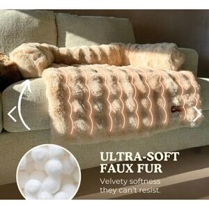 Pelsbarn Luxurious Cozy Dog Bed Sofa Protector Beige Faux Fur XS/S Scandinavian